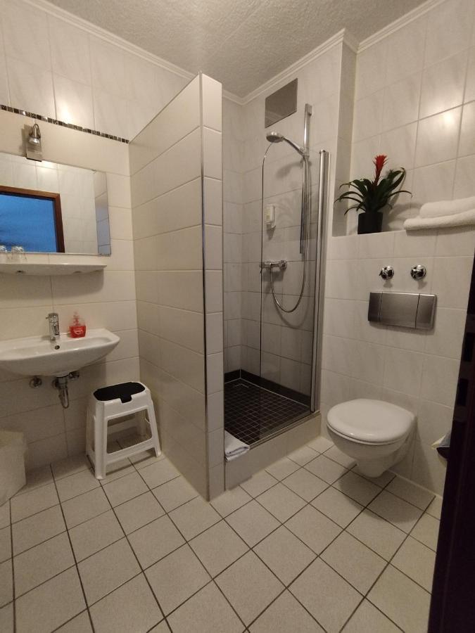 Hotel Sonnenkeller Neu-Ulm Buitenkant foto